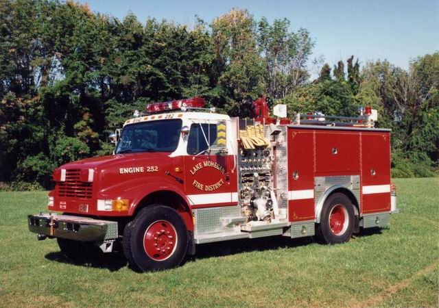 Eng. 252: 1990 International/EEI Pumper